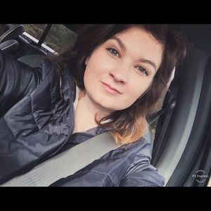 Meet your Posher, Brooke